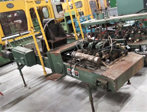 Uniloy 350R1 5-Head Blow Molding Machine - Image 3