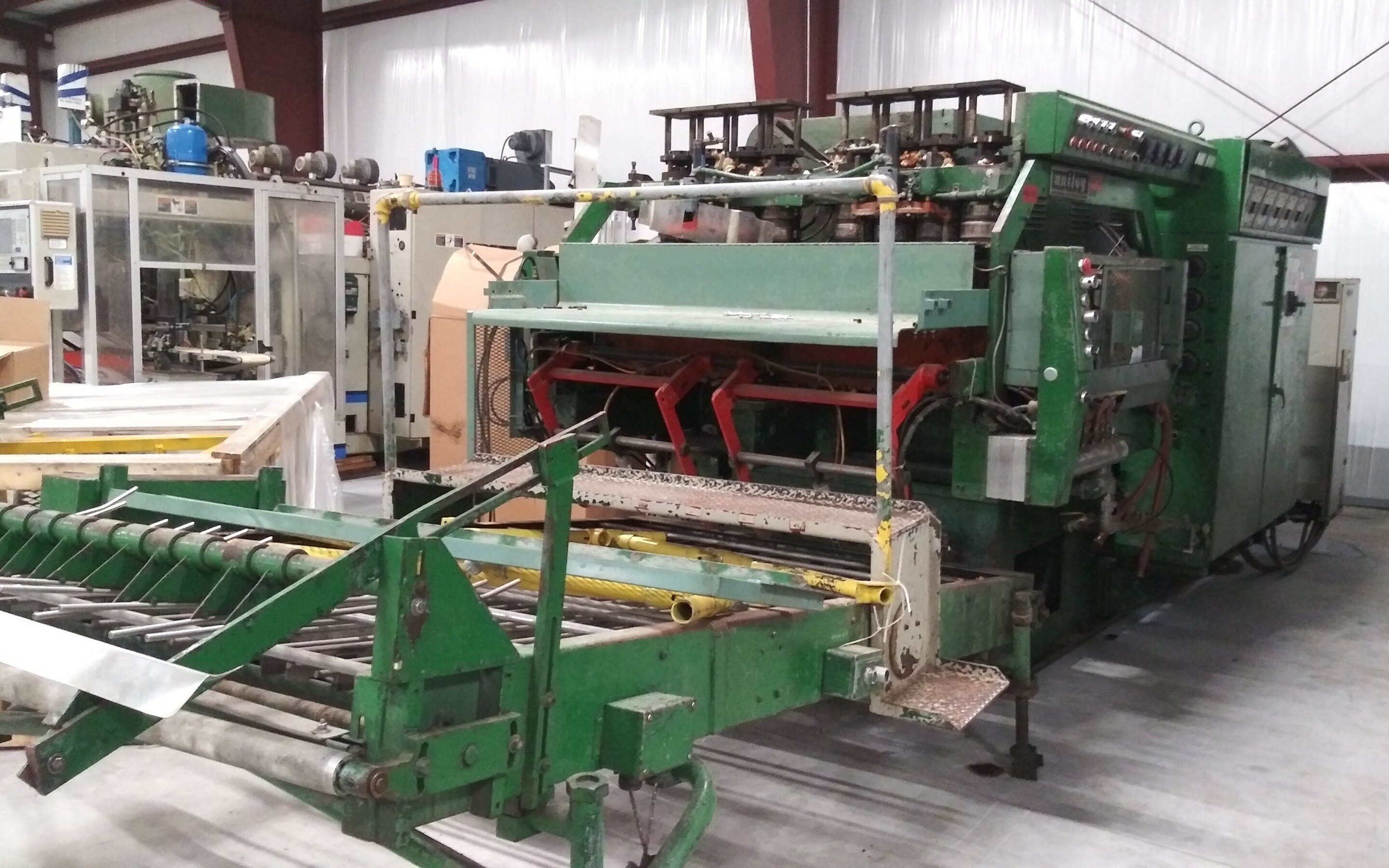 Uniloy 350R2 8-Head Half Gallon Blow Molding Machine