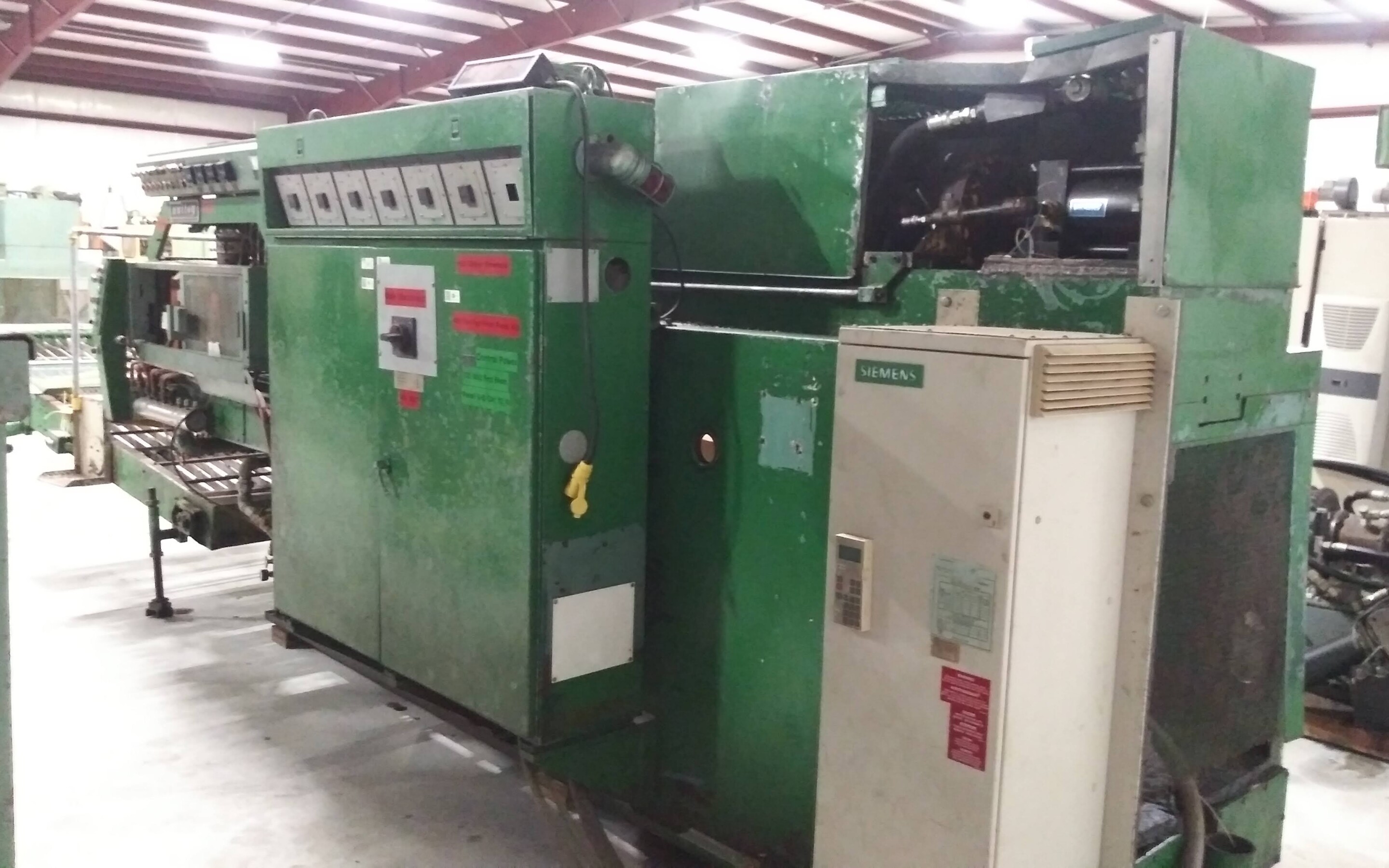 Uniloy 350R2 8-Head Half Gallon Blow Molding Machine - Image 3