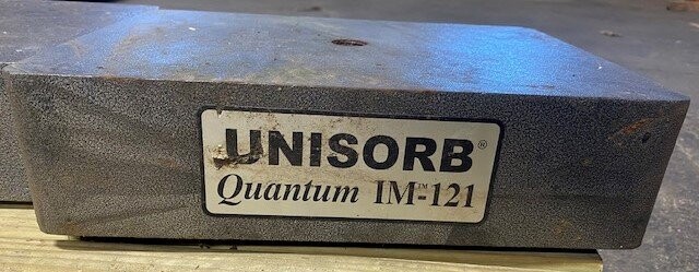 Unisorb IM-121 Mounting Pad