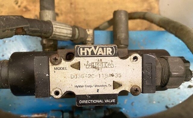 Unknown Brand Unknown Model 5 HP Hydraulic Power Pack - Pump and Tank - Image 4