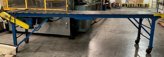 Unknown Brand 14' Flat Belt Conveyor - Image 2