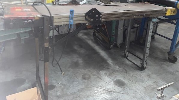 Unknown Brand 8' Flat Belt Conveyor - Image 2