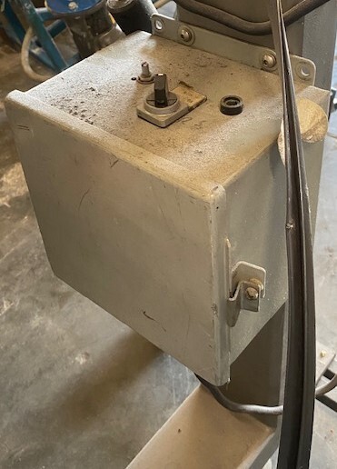 Unknown Model 9' Variable Speed Stainless Steel Conveyor - Image 4