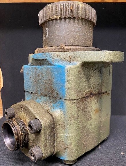 Vickers 35V25A 1A22R Hydraulic Vane Pump - Image 2