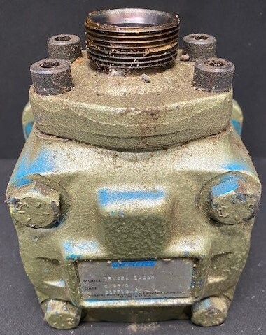 Vickers 35V25A 1A22R Hydraulic Vane Pump - Image 3