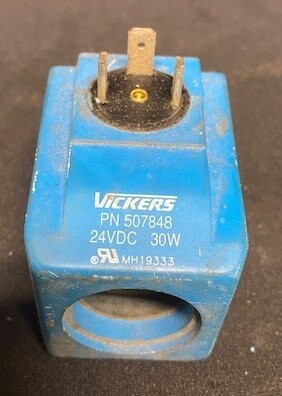 Vickers 507848 24VDC Solenoid - Image 2