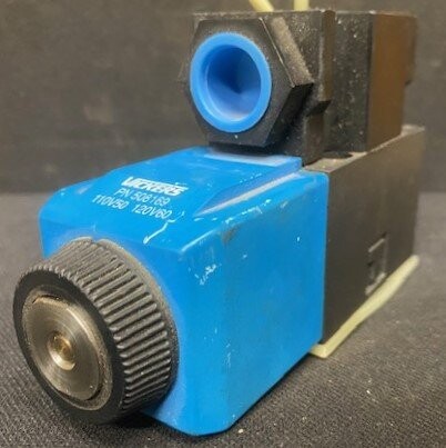 Vickers 508169 110/120V Solenoid on Manifold