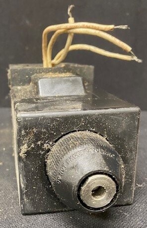 Vickers 868988 24 VDC Coils and Manifold