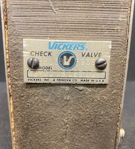 Vickers CGMDC0612510 Hydraulic Valve - Image 2