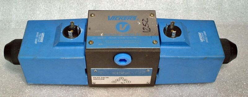Vickers DG4S4-0133C-U-H-60 pilot valve