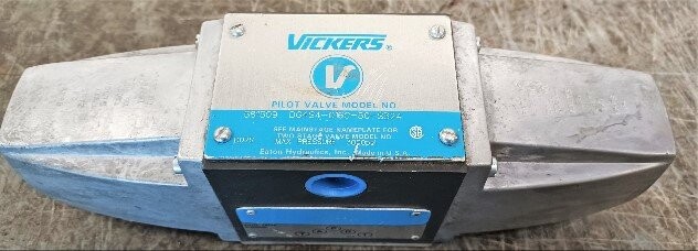 Vickers DG4S4-016C-50-S324 Pilot Valve and Solenoids