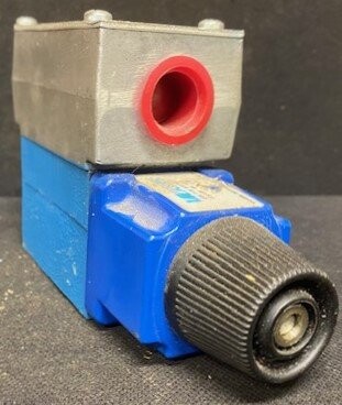 Vickers DG4V3 0BL MWB 40 Hydraulic Valve