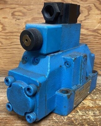 Vickers DG5S-8-2A-R-M-FW-B5-30 Hydraulic Valve
