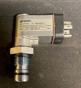 Vickers P-232108-01H Electrical Differential Pressure Indicator