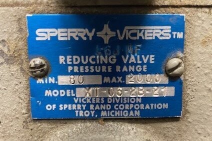 Vickers XT-06-2B-21 Hydraulic Valve - Image 2