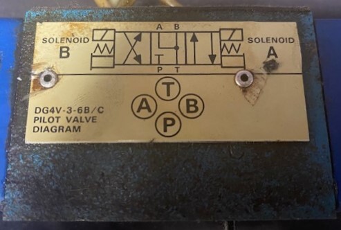 Vickers DG4V-3-6B/C Hydraulic Valve - Image 2