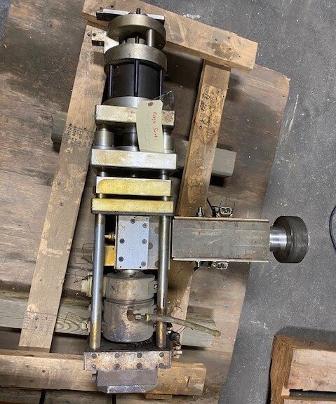 W. Mueller QTM 2x160mm PVC Blow Mold Machine Head