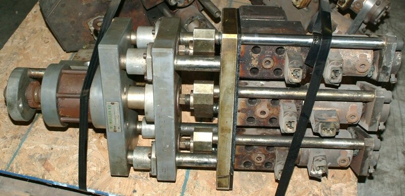 W. Mueller S3/35-115-PVC-TK-1-K Blow Mold Machine Head