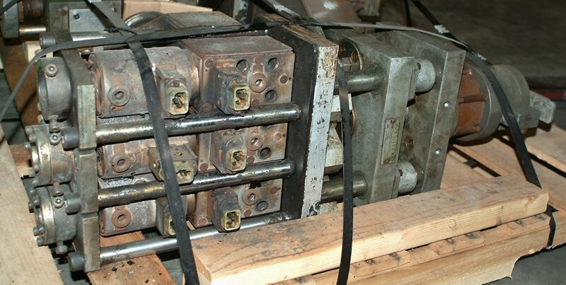 W. Mueller S3/35-85-T-PVC-1-K Blow Mold Machine Head