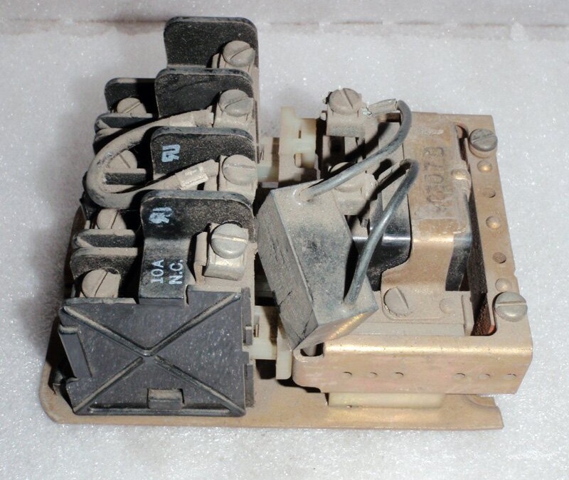 Ward Leonard 447-9045 Relay