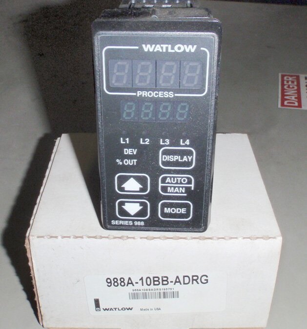 Watlow 988A-10BB-ADRG Process Controller