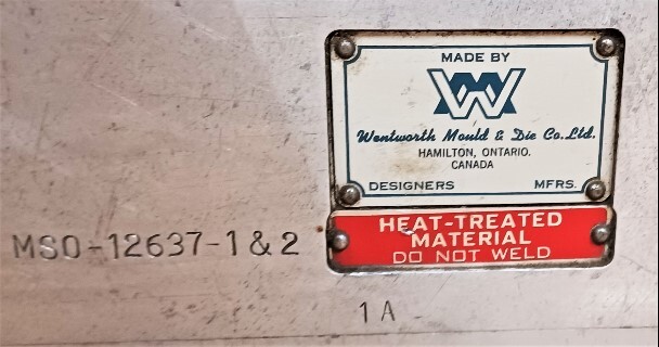 Wentworth Mould MSO-12637-1&2 22oz Flask Bottle Mold - Image 2