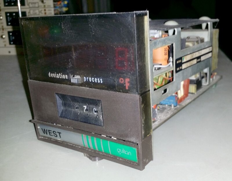 West-Gultan 1542-0-9462 Temperature Controller