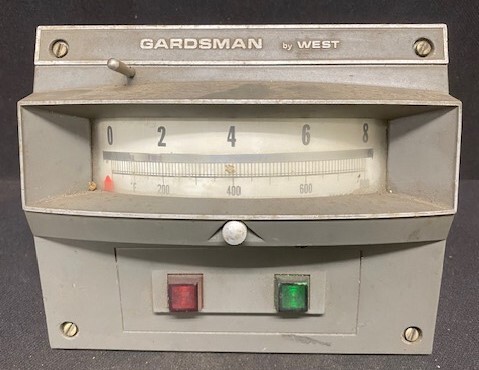 West Unknown Model Gardman 0-800° F Temperature Controller