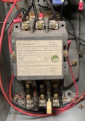 Westinghouse B204J1AAAC Enclosed Safety Switch - Image 4