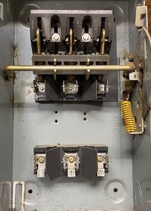 Westinghouse HF361 Enclosed Fusible Safety Switch - Image 4