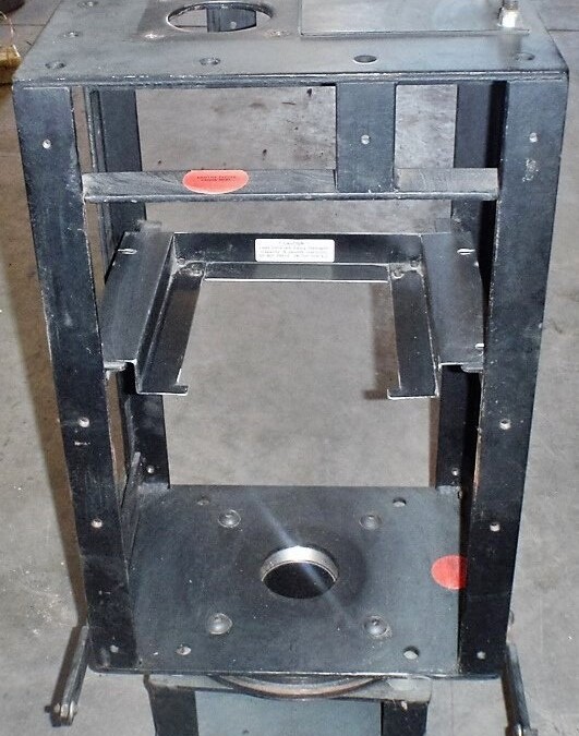 Unknown Brand Unknown Model Maguire Style Weigh Scale Blender Stand