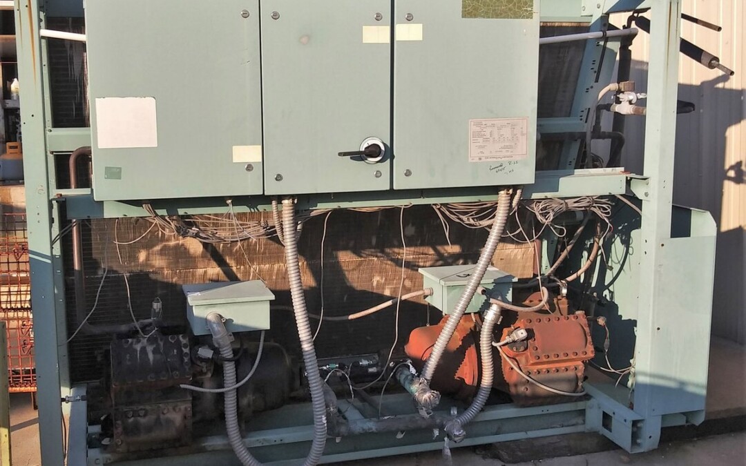 York YCUZ740B3-46PA 65 Ton Air-Cooled chiller