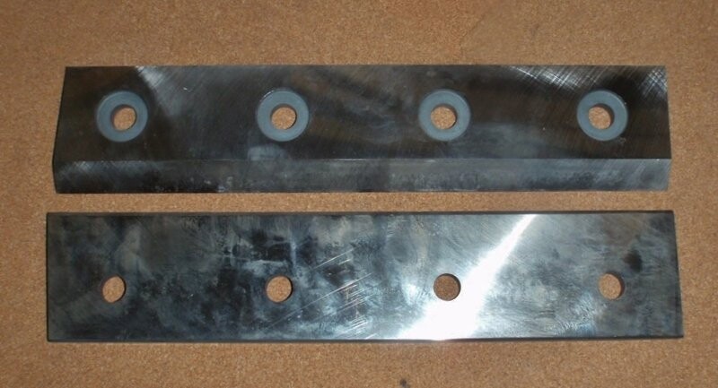 Zenith Cutter Unknown Model 15 7/8 Inch Long Rotary Knives